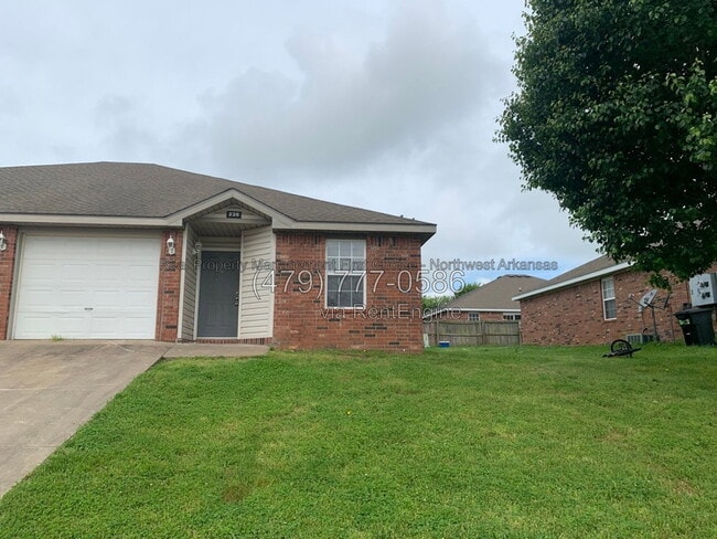Building Photo - 226 Graystone Cir