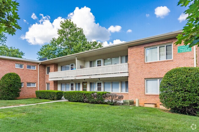 Building Photo - Falls Village Apartments