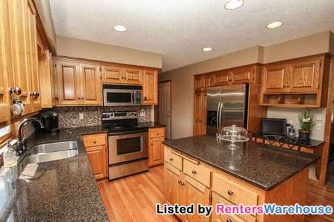Building Photo - 21055 Floral Bay Dr N
