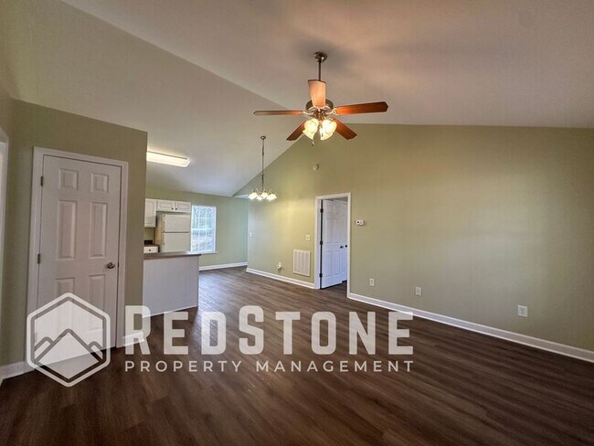 Foto del edificio - 2224 May Dr