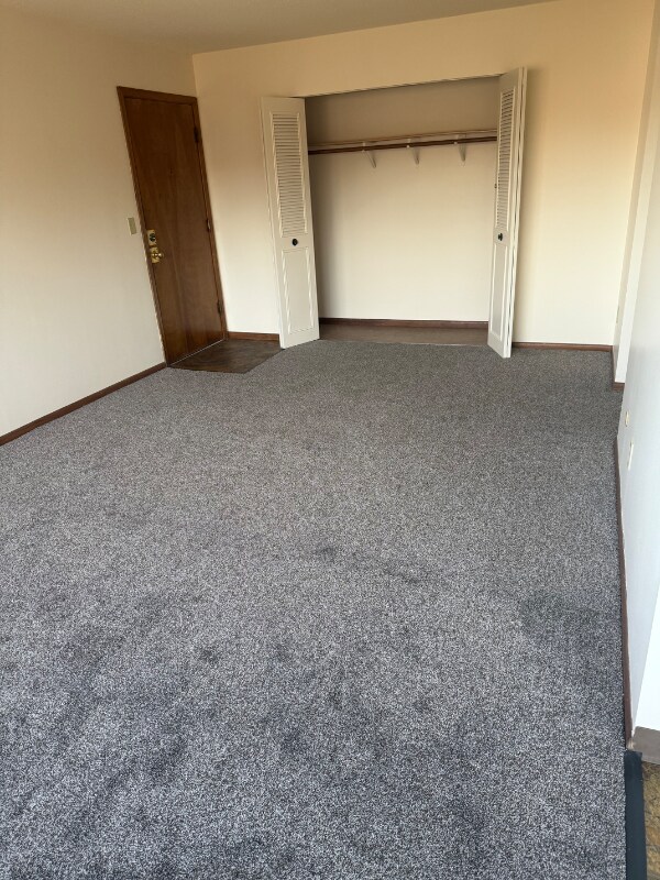 Foto del edificio - 729 Oakdale Ave