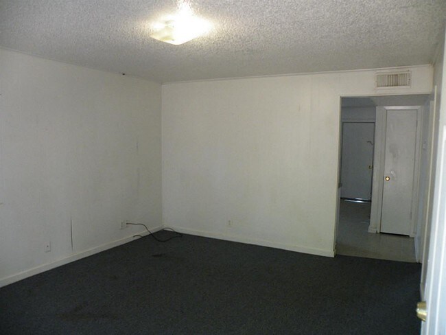 Foto del edificio - 1255 Keeland Ln