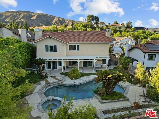 Foto del edificio - 17672 Bryan Pl