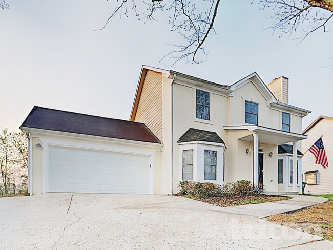 Building Photo - 5221 Oaktree Trail