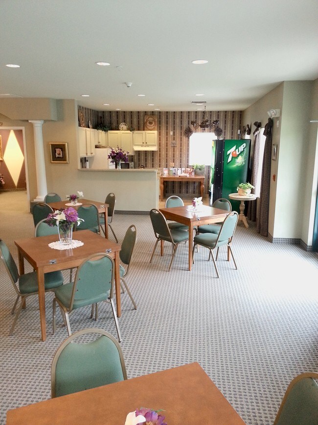Foto del edificio - Meridian Stratford Place Senior 55+ Apartments