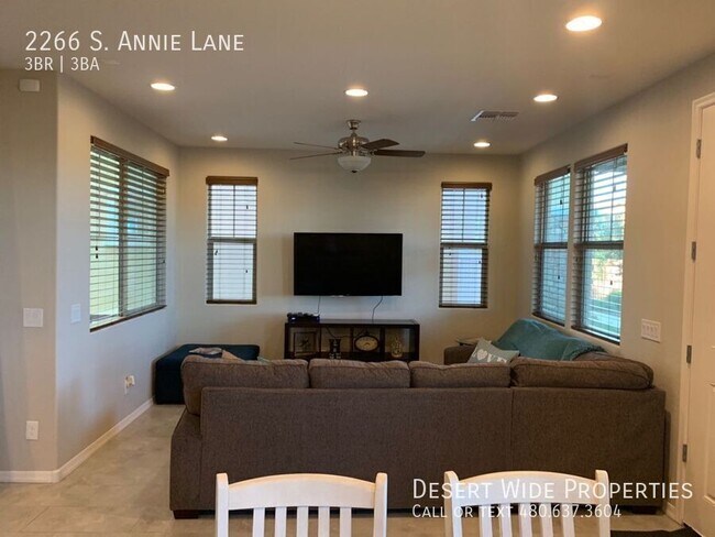 Building Photo - 2266 S Annie Ln