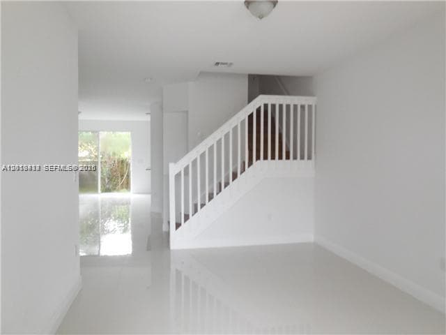 Building Photo - 10763 NW 81st Ln