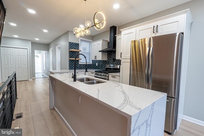 Building Photo - 1730 S 20th St