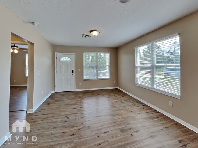 Foto del edificio - 3217 Spooner Dr
