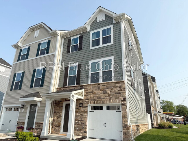 Building Photo - 14 Wentworth Ln
