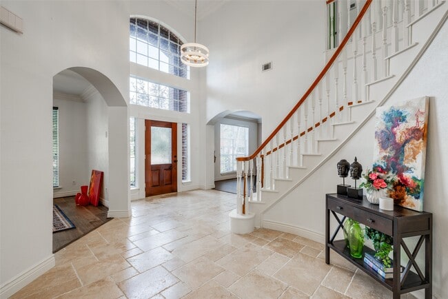 Building Photo - 5534 Honor Dr