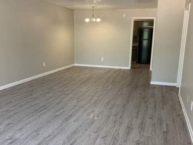 Foto del edificio - 2 bedroom in Houston TX 77063