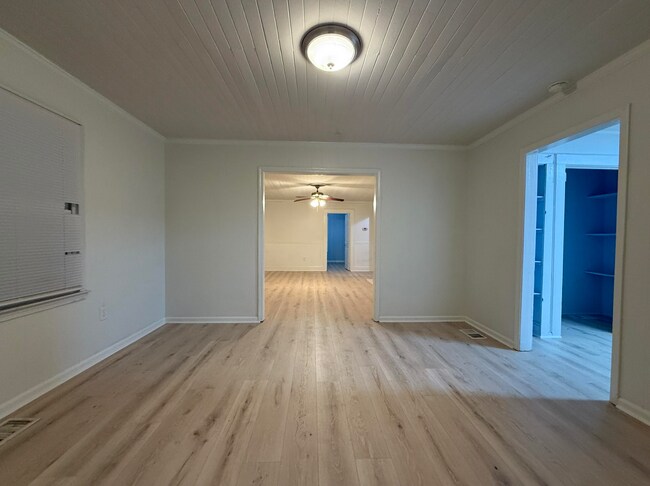 Building Photo - 4104 Old Austell Rd