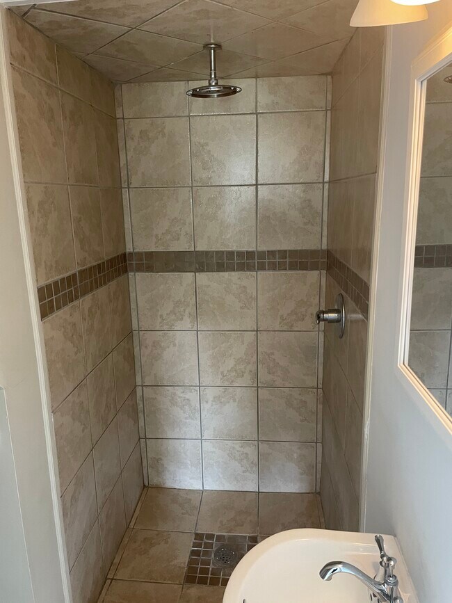 Tile shower - 7502 Snow Hill Rd