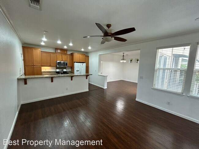 Building Photo - 3 br, 3 bath House - 159 W Santa Barbara Way