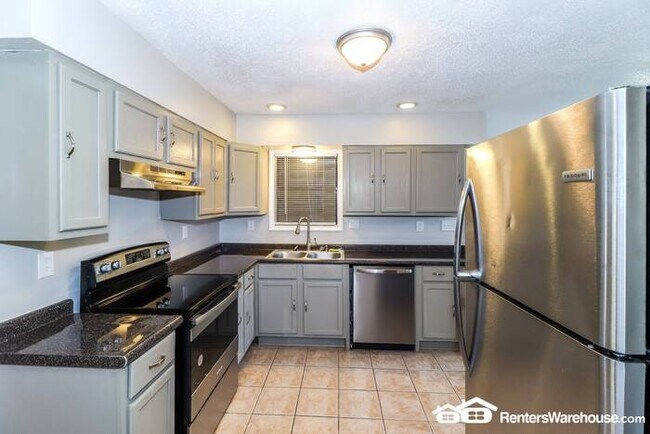 Foto del edificio - ***MOVE IN SPECIAL***Renovated Cordova Home
