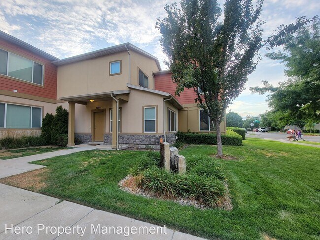 Building Photo - 2 br, 2.5 bath House - 3708 West Periwinkl...
