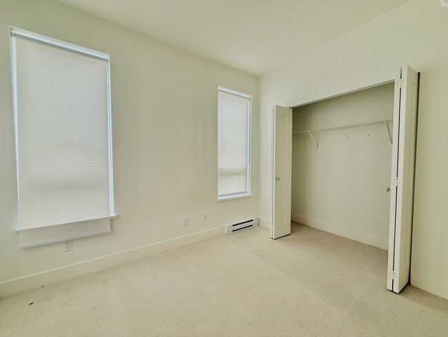 Building Photo - 11907-11223 223 St