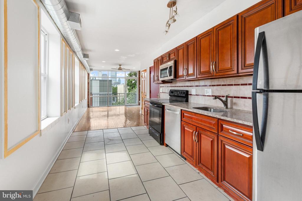 Foto principal - 1704 W Girard Ave