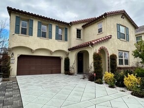 Building Photo - 1089 Dana Ct