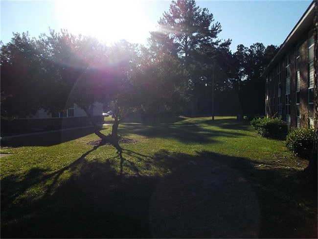 Building Photo - 601 Green Pond Hwy