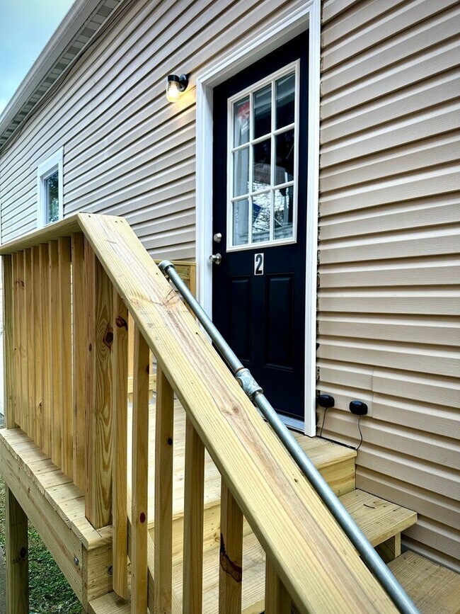 118 Sunbury St Unit 2, Minersville, PA 17954 Apartments in