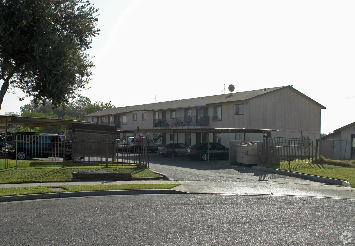 Building Photo - 2075 S Hayston Ave