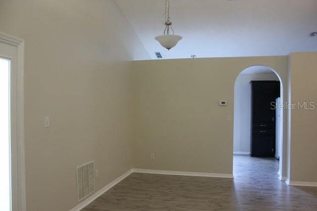 Building Photo - 544 Tall Oaks Terrace