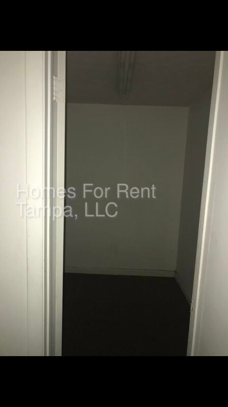 Building Photo - 1801 E Mulberry Dr