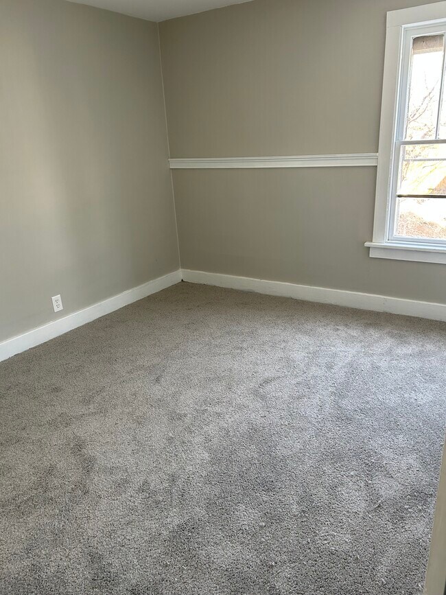 Bedroom - 311 Newfield St