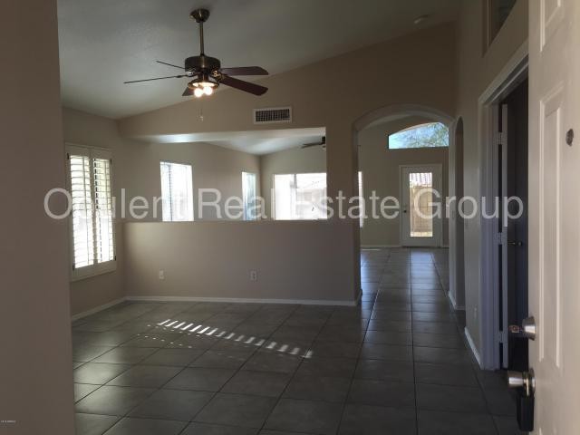 Foto del edificio - 16216 S Pine St