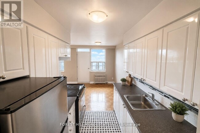 Building Photo - 102 Goodwood Park Ct