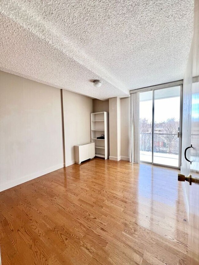 Foto del edificio - Downtown Fort Collins 2bd/1.5ba Condo with...