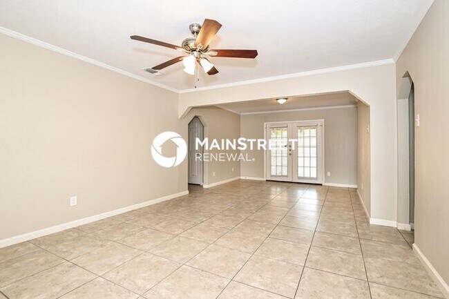 Foto del edificio - 3 Bedroom Pet-Friendly Home in Garland, TX with Main Street Renewal