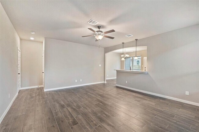 Foto del edificio - 745 Harvest Moon Dr