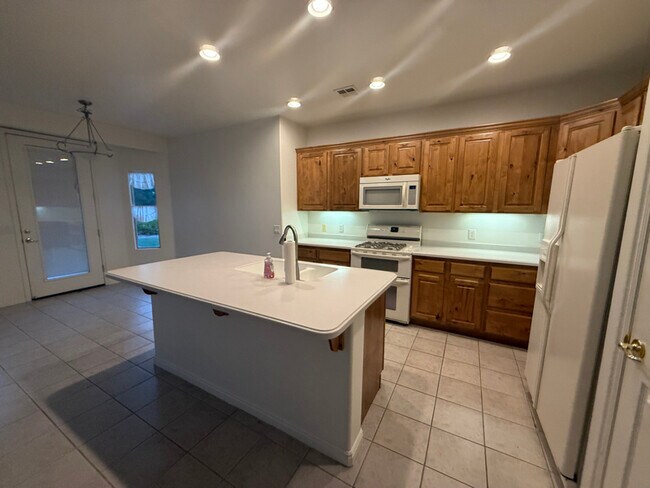 Foto del edificio - 3472 E Canyon Crest Ave