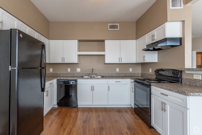 Kitchen - Parkland at West Oaks