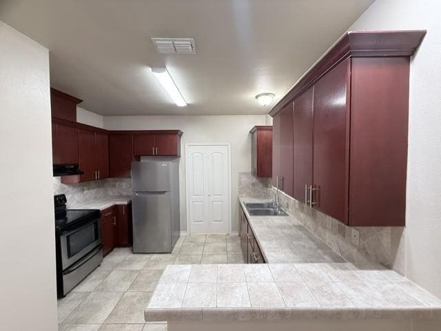 Building Photo - 710 Alta Vista Dr