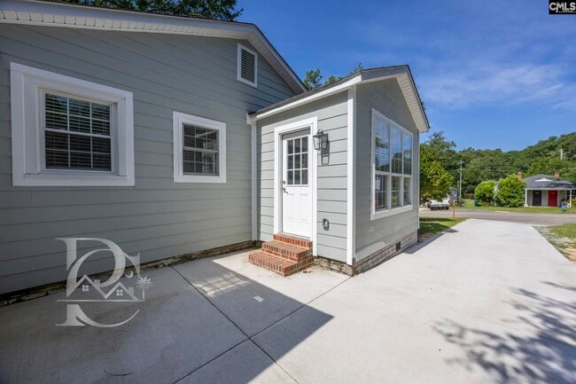 Building Photo - 706 S Bonham Rd