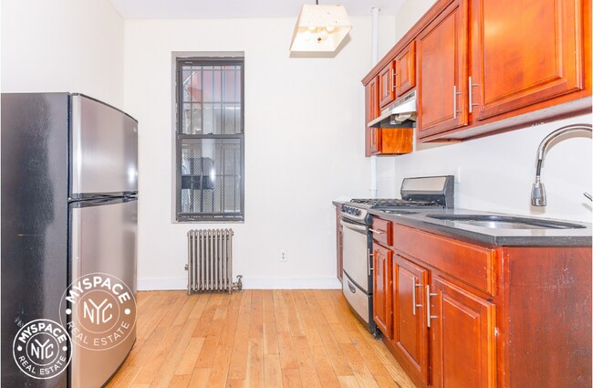 Foto del edificio - 1375 Greene Ave