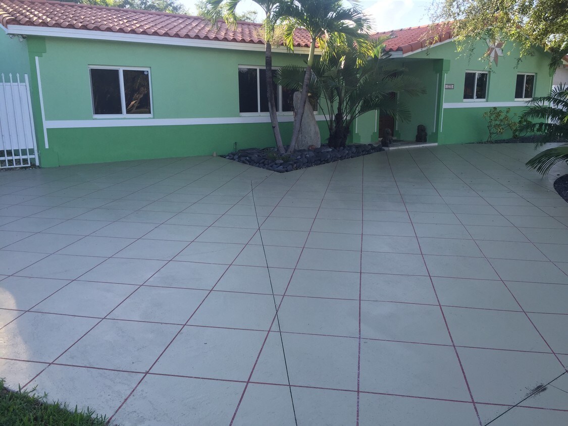 1225 SW 99th Ct, Miami, FL 33174 House for Rent in Miami, FL