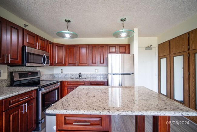 Foto del edificio - 1BD/1BA CONDO in Aiea at Pearl Regency