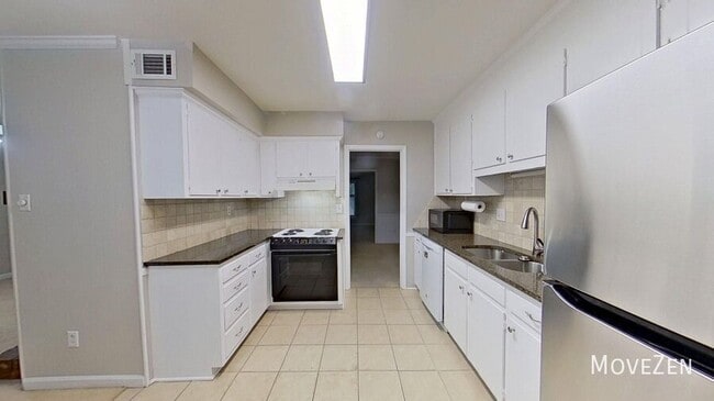 Photo - 6733 Constitution Ln Townhome