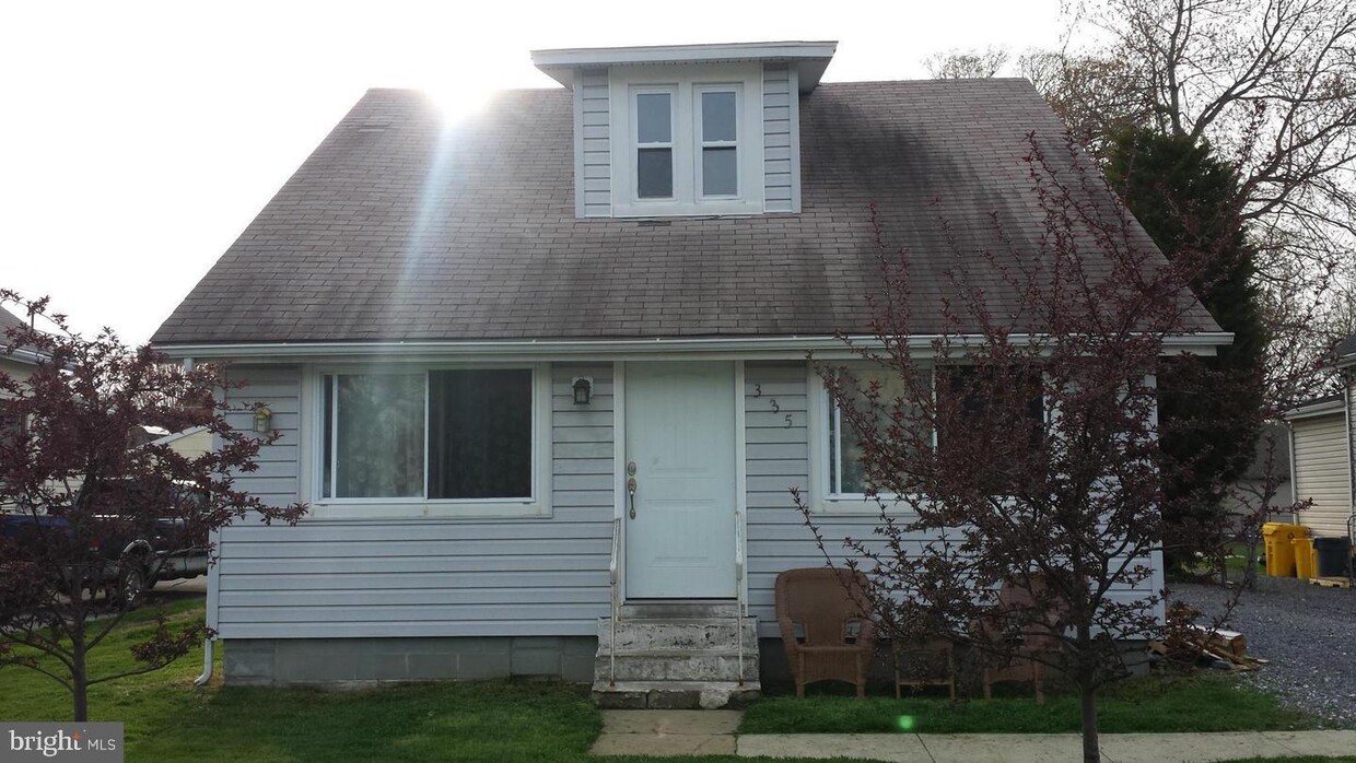 Primary Photo - 335 Maryland Ave