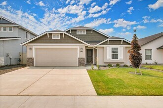 Building Photo - 7747 E Monmouth Wy