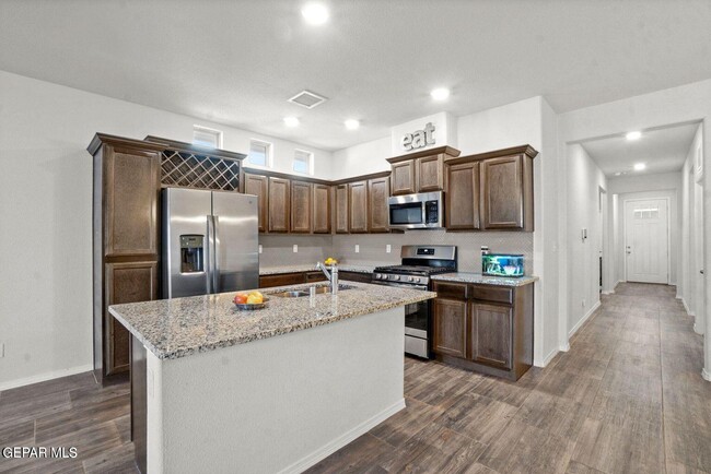 Foto del edificio - 12249 Desert Dove Ave