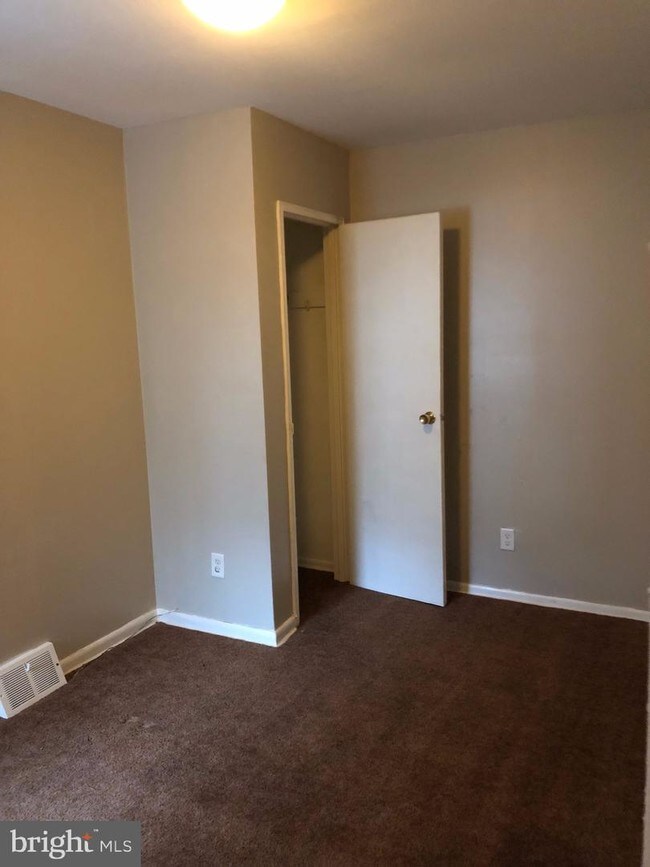 Foto del edificio - 2509 N Bancroft St