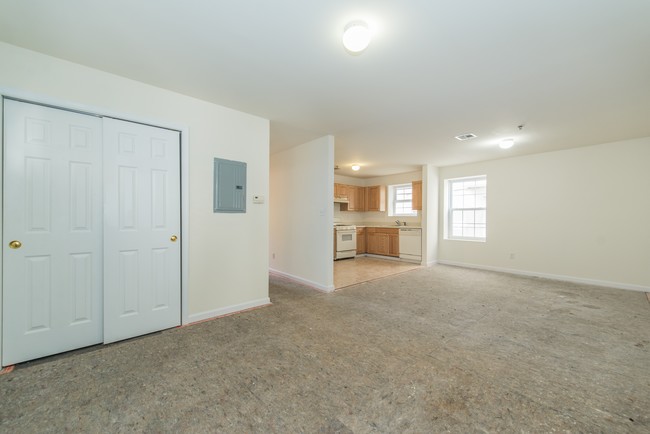 Main Living Area - 144-150 Mount Pleasant Ave