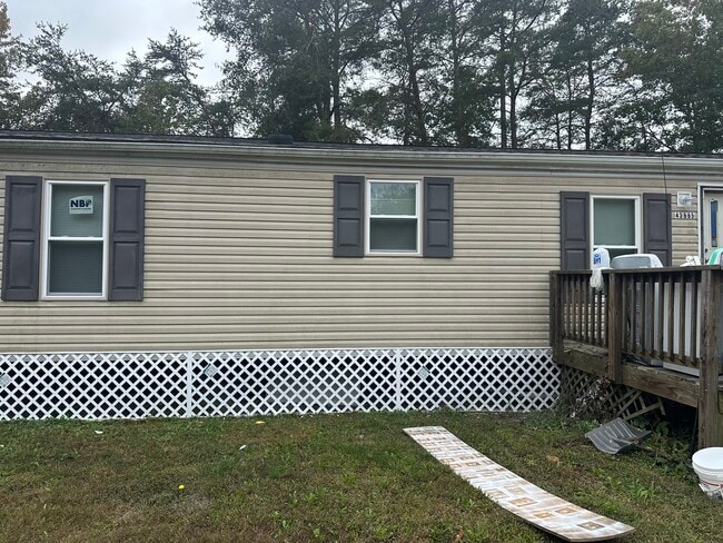 Building Photo - 43665 Pump House Ln