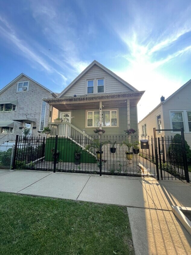 2256 N Monitor Ave, Chicago, IL 60639 House Rental in Chicago, IL